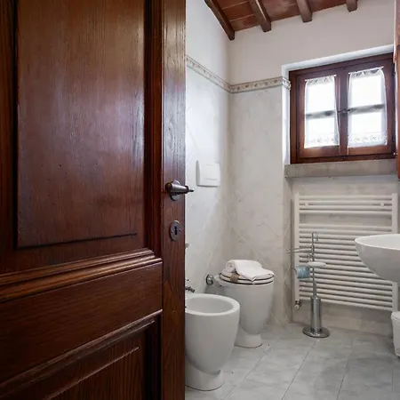 مزرعة للإقامة Borgo Sant'ercolano