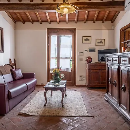 مزرعة للإقامة Borgo Sant'ercolano *